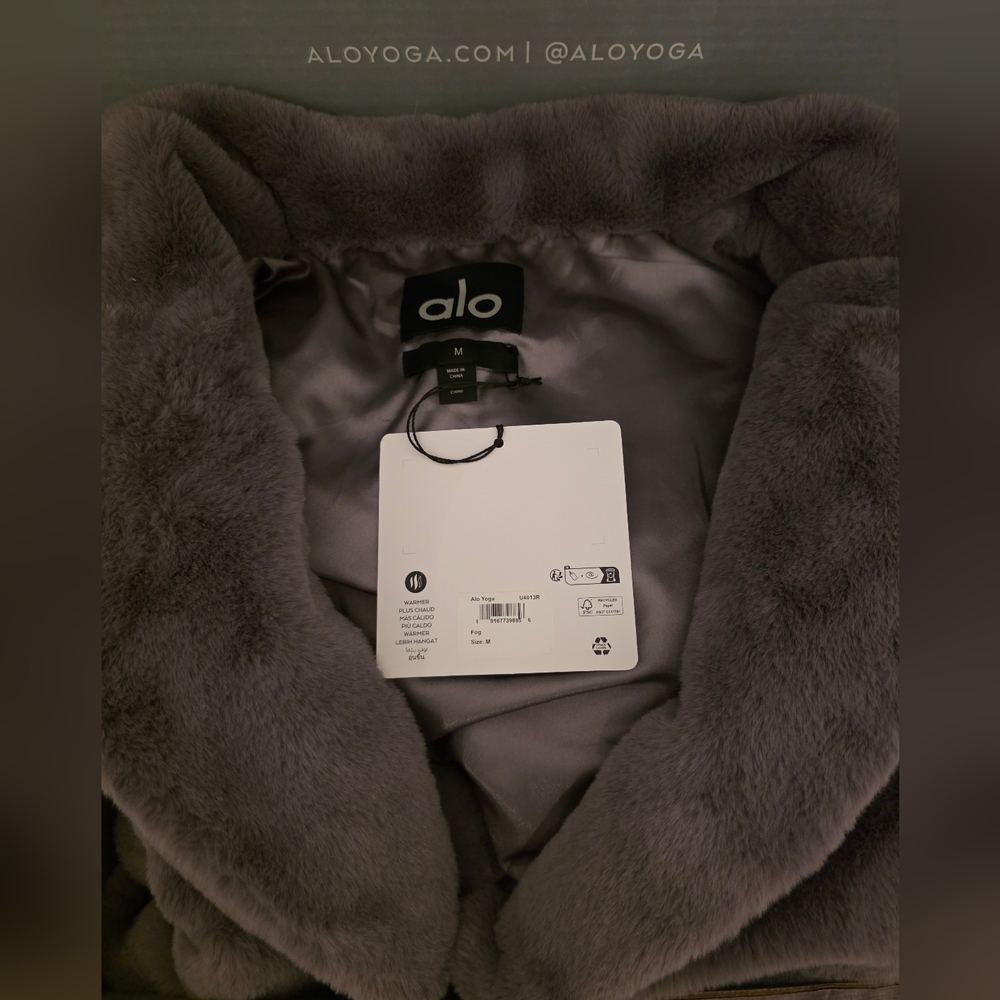 ALO Yoga Faux Fur Trench - Picture 9 of 9